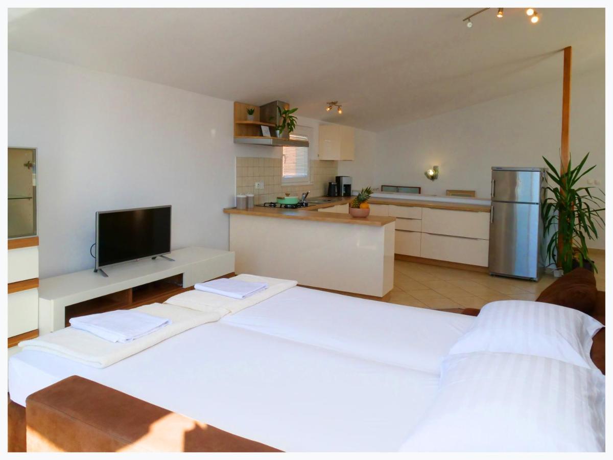 The Peninsula Apartment Primosten Ngoại thất bức ảnh